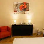 Chic Apartment In Historical City Center